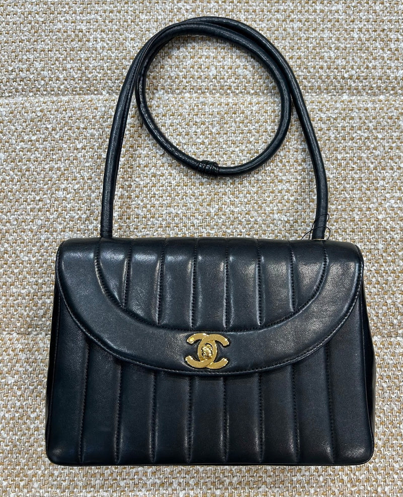 CHANEL マトラッセ マドモアゼル ショルダーバッグ