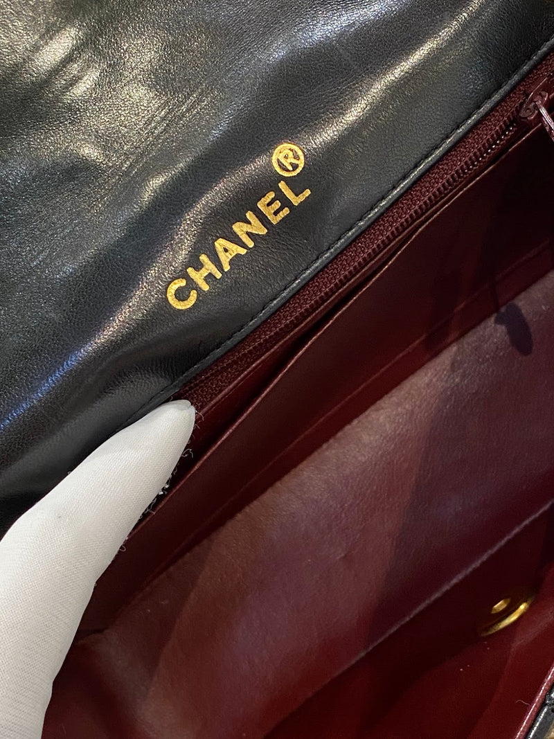 CHANEL ダイアナ マトラッセ ショルダーバッグ