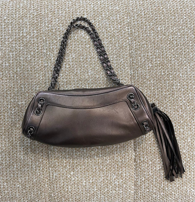 CHANEL フリンジ付き チェーンバッグ