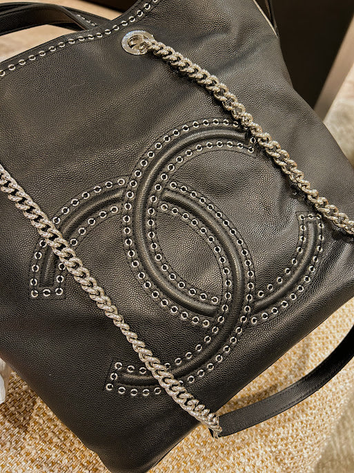 CHANEL チェーントート スタッズ