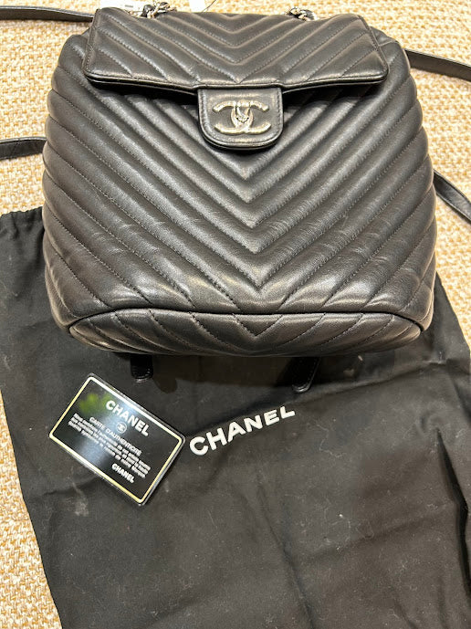 CHANEL リュック シルバーチェーン
