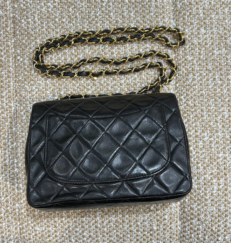 CHANEL ショルダーバッグ