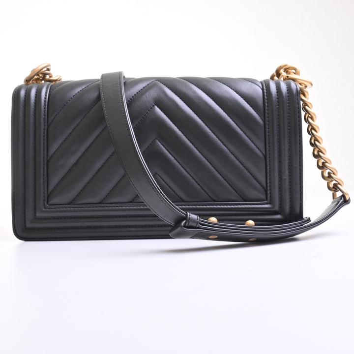 「私物クリアランスセール！」CHANEL シェブロン マトラッセ Vステッチ CHANEL （未使用 展示品）シャネル シェブロン Vステッチ 2way