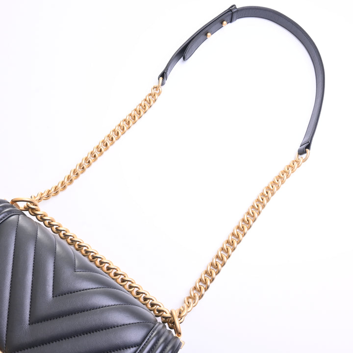 「私物クリアランスセール！」CHANEL シェブロン マトラッセ Vステッチ CHANEL （未使用 展示品）シャネル シェブロン Vステッチ 2way