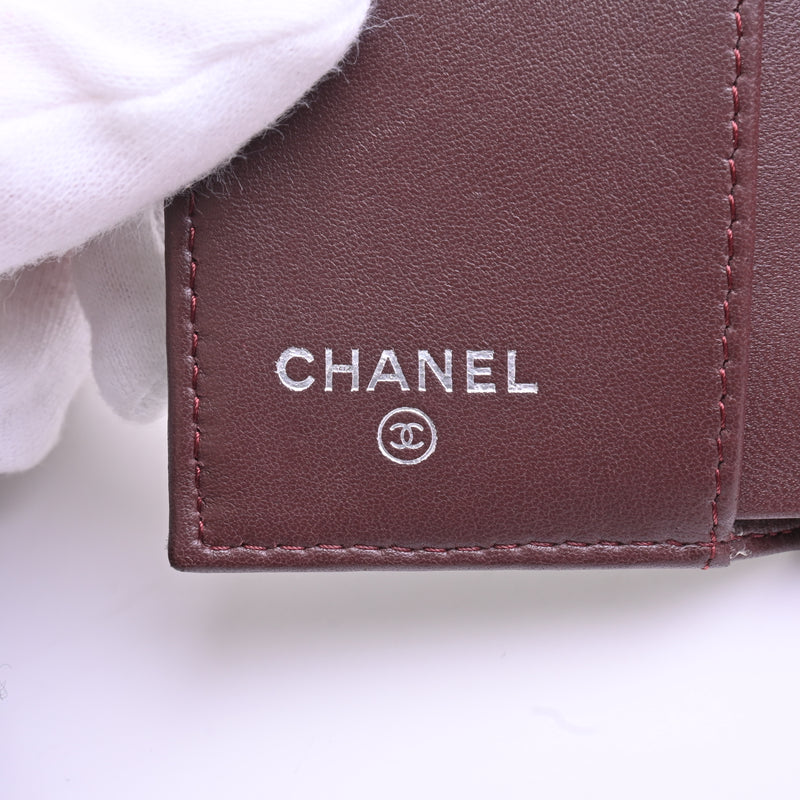 Chanel Clothing accessories matelasse tri-fold wallet/black/28 series/as good as new (with box and card)