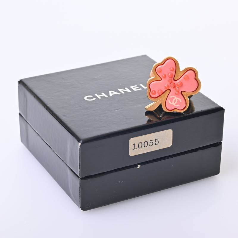 chanel clover ring