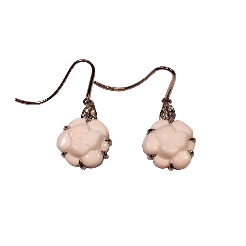 CHANEL K18WG camellia earrings